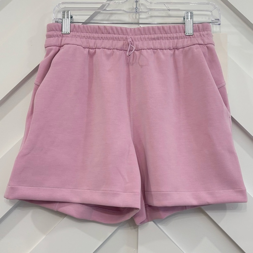 NWT Lululemon Softstreme High Rise Shorts In Vita Pink 4" Size 6
